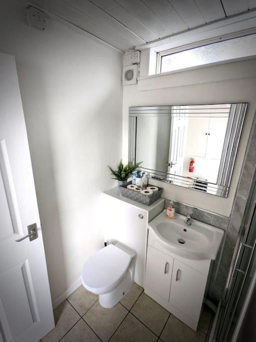 Cosy 2-Bedroom House In Leith EDI Exterior foto